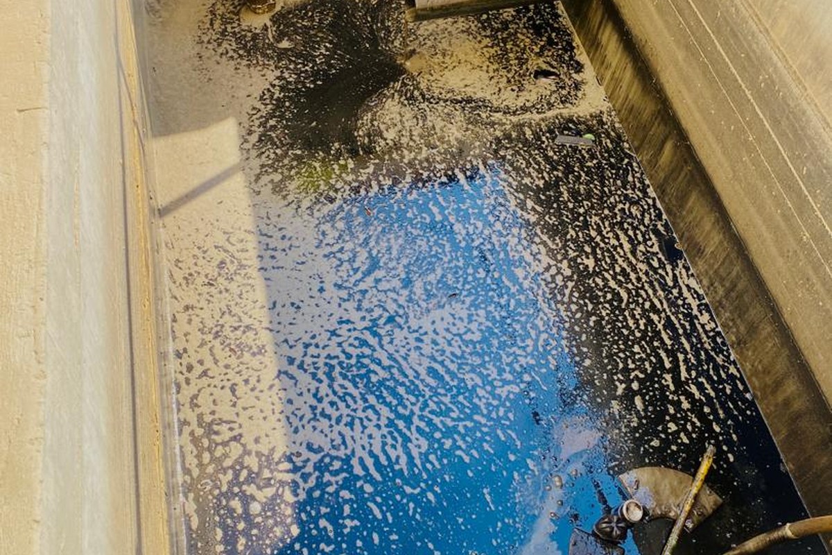 Separator pit cleaning